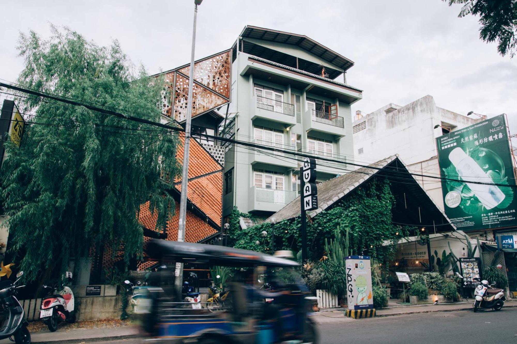 Muan Hotel Chiang Mai Exterior photo