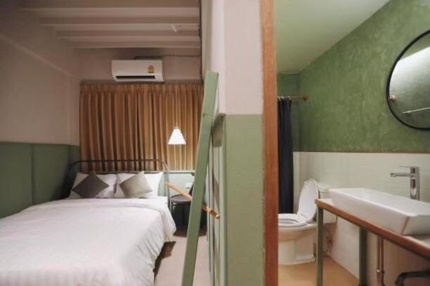 Muan Hotel Chiang Mai Exterior photo